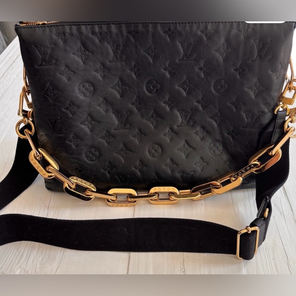 Louis Vuitton Black Coussin MM - Picture 2 of 12